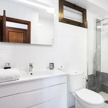 Apartment Live Cristianos Valdes Center 2 *
